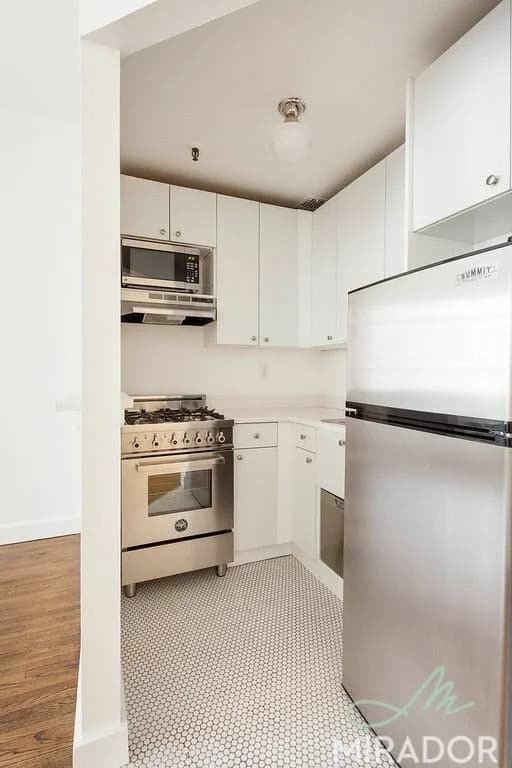 127 4 Ave #3E, Manhattan, NY 10003 apartment_kitchen 1