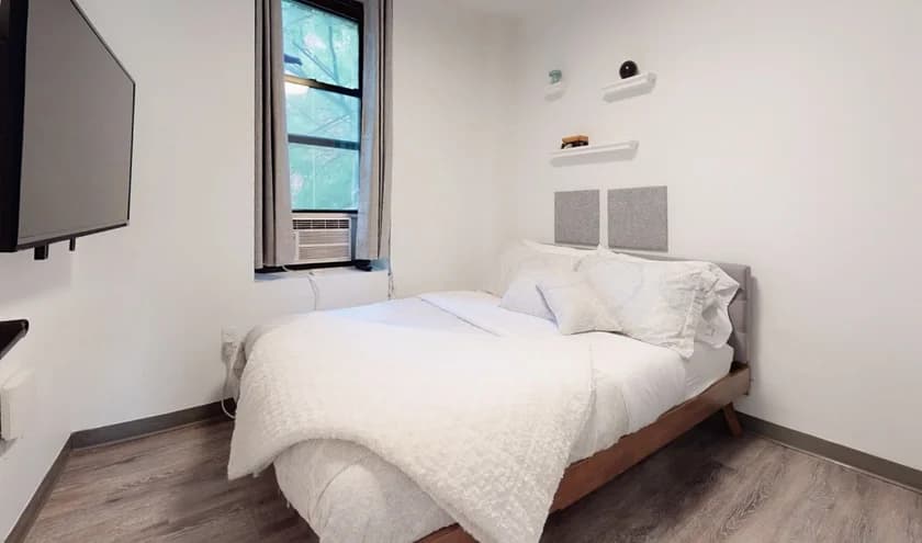 15 East 11 Street #5J, Manhattan, NY 10003 apartment_bedroom_room 1