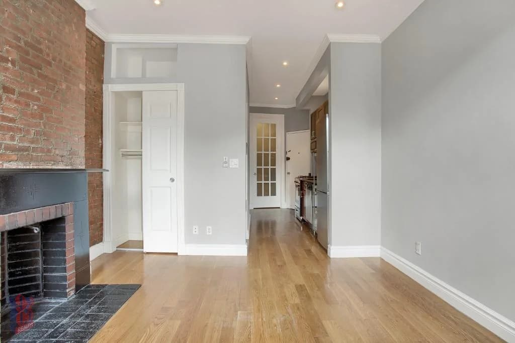 51 Leroy Street #3A, Manhattan, NY 10014 apartment_living_room 1
