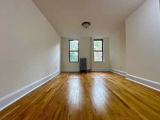 74 Charles Street #4-B, Manhattan, NY 10014 apartment_living_room 1