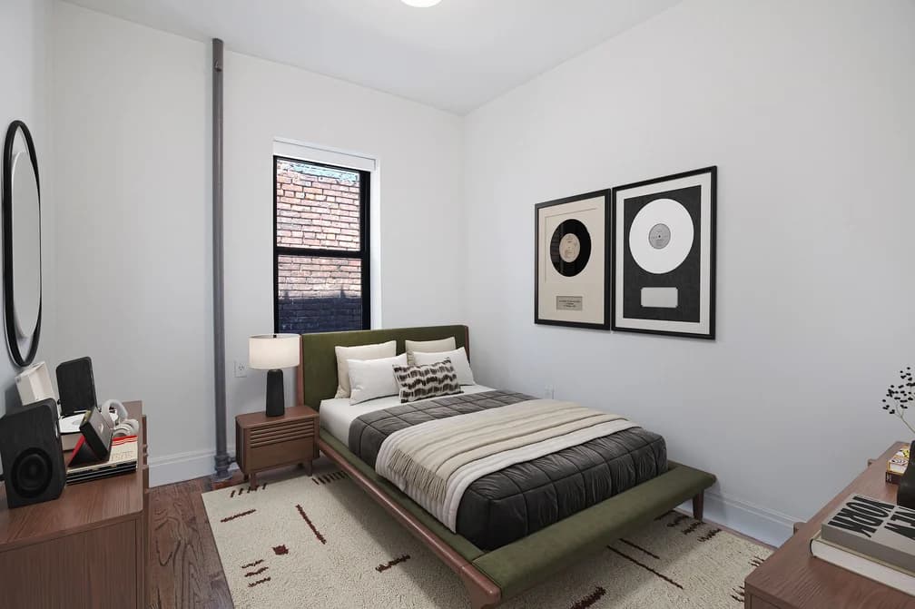 240 West 4 Street #5A, Manhattan, NY 10014