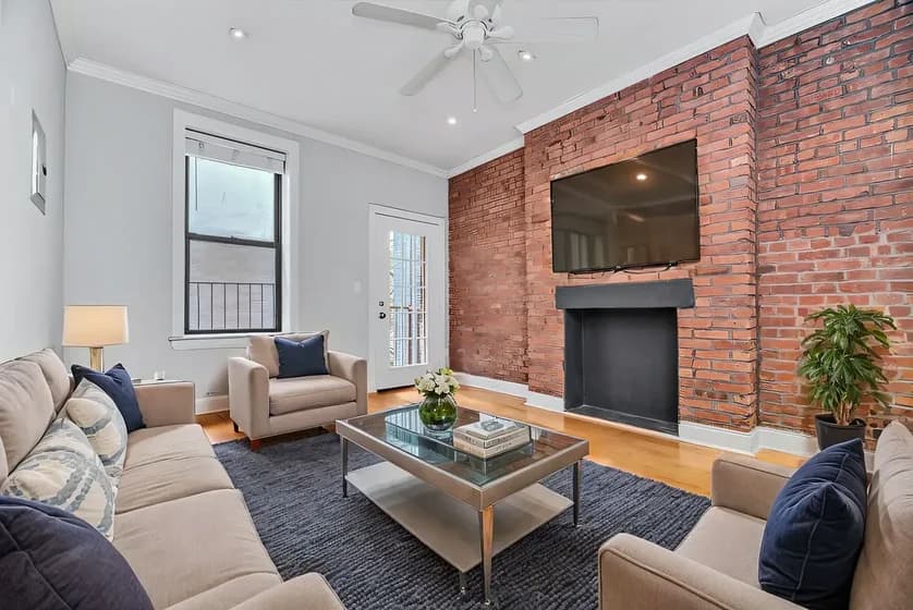 564 Hudson Street #3, Manhattan, NY 10014 apartment_living_room 1