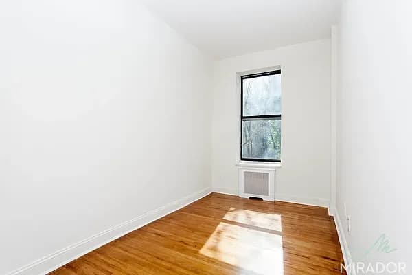 1556 York Avenue #2B, Manhattan, NY 10028 apartment_bedroom_room 1
