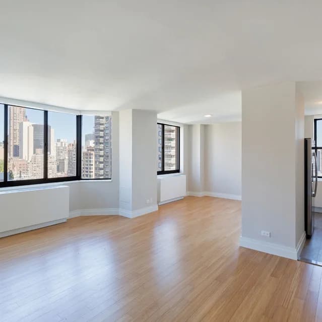 Windsor Court 155 East 31 Street #18D, Manhattan, NY 10016 apartment_living_room 1