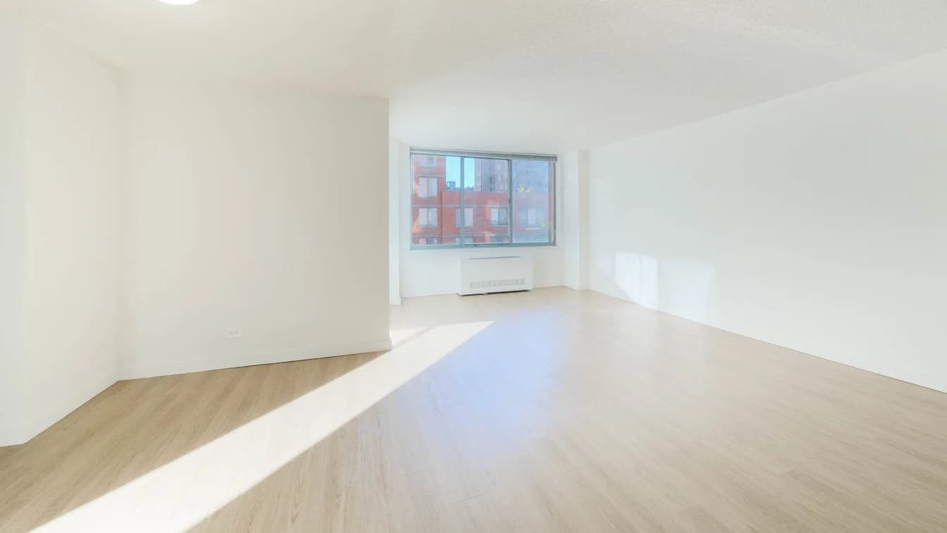 750 Columbus Avenue #11E, Manhattan, NY 10025 apartment_living_room 1