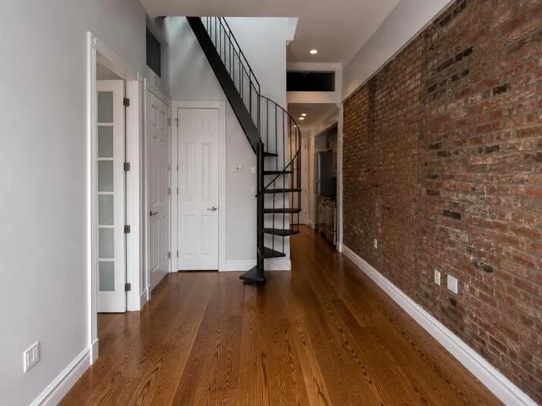202 East 13 Street #5H, Manhattan, NY 10003 apartment_living_room 1