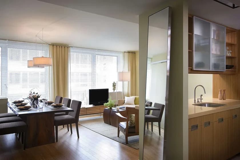 450 W 17 St #99A, Manhattan, NY 10011 apartment_living_room 1