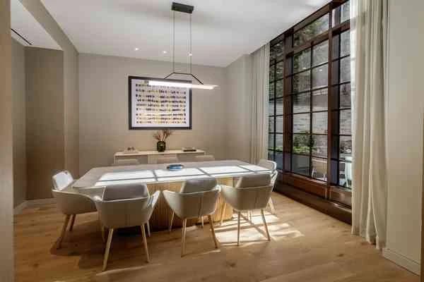 300 East 50 Street #16K, Manhattan, NY 10022