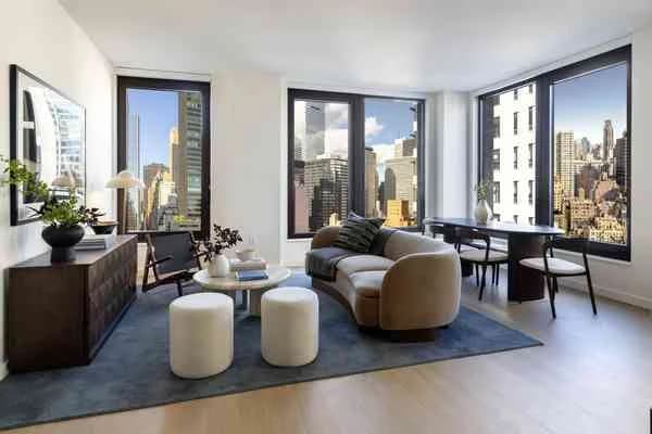 300 East 50 Street #PHL, Manhattan, NY 10022