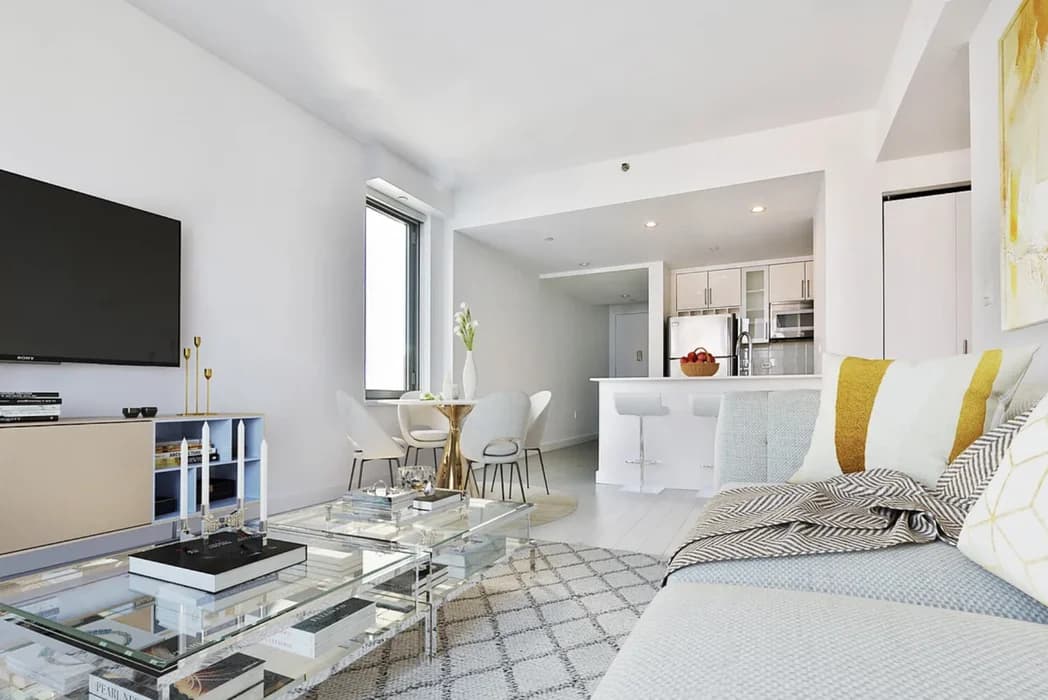 3 West 36 Street #9B, Manhattan, NY 10018 apartment_living_room 1