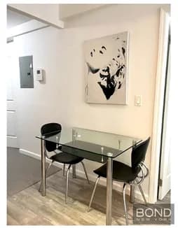 521 West 48 Street #2D, Manhattan, NY 10019