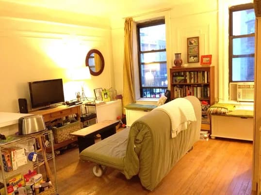 398 East 52 Street #3B, Manhattan, NY 10022 - Image 1