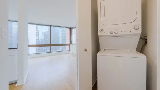 300 East 39 Street #15C, Manhattan, NY 10016