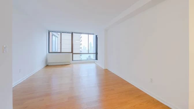 300 East 39 Street #16J, Manhattan, NY 10016