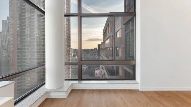 300 East 39 Street #21H, Manhattan, NY 10016