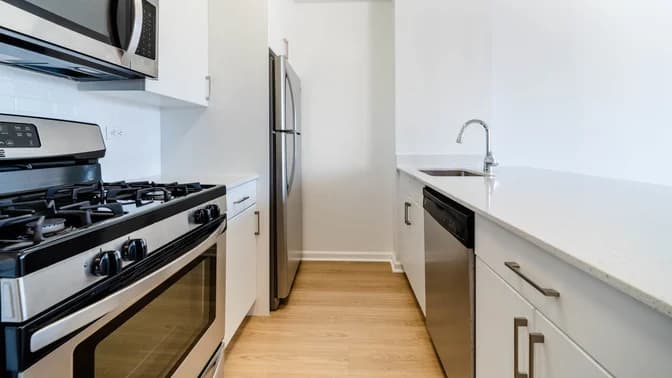 300 East 39 Street #25A, Manhattan, NY 10016