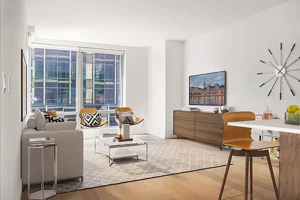 225 East 39 Street #11F, Manhattan, NY 10016