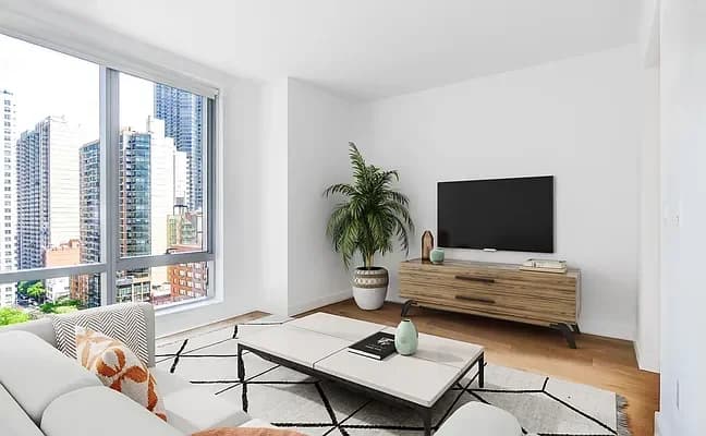 225 East 39 Street #18J, Manhattan, NY 10016
