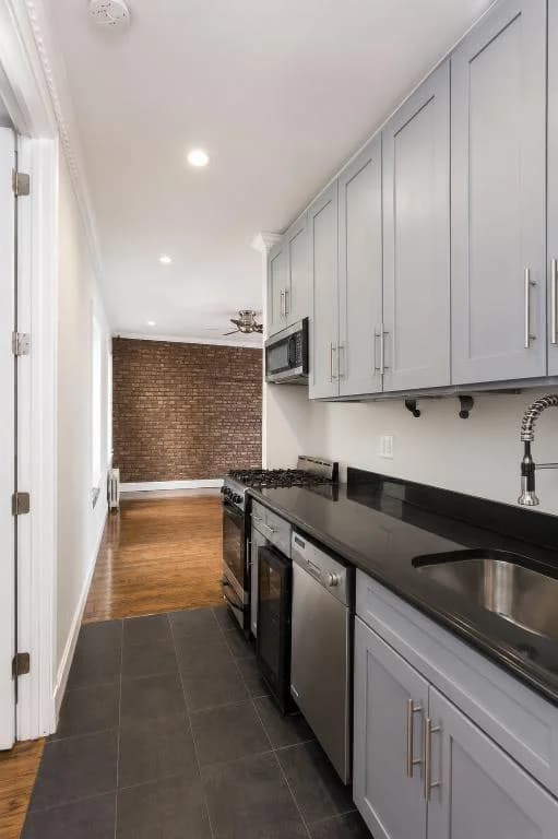 326 East 100 Street #3A, Manhattan, NY 10029 apartment_kitchen 1