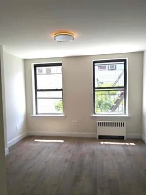 441 West 50 Street #4E, Manhattan, NY 10019