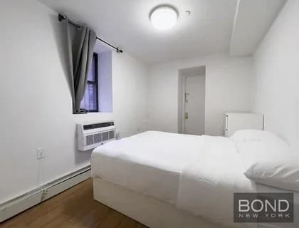 407 West 51 Street #1E, Manhattan, NY 10019