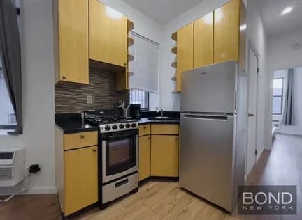 407 West 51 Street #1E, Manhattan, NY 10019
