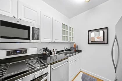 1 West Street #2202, Manhattan, NY 10006 - Image 1
