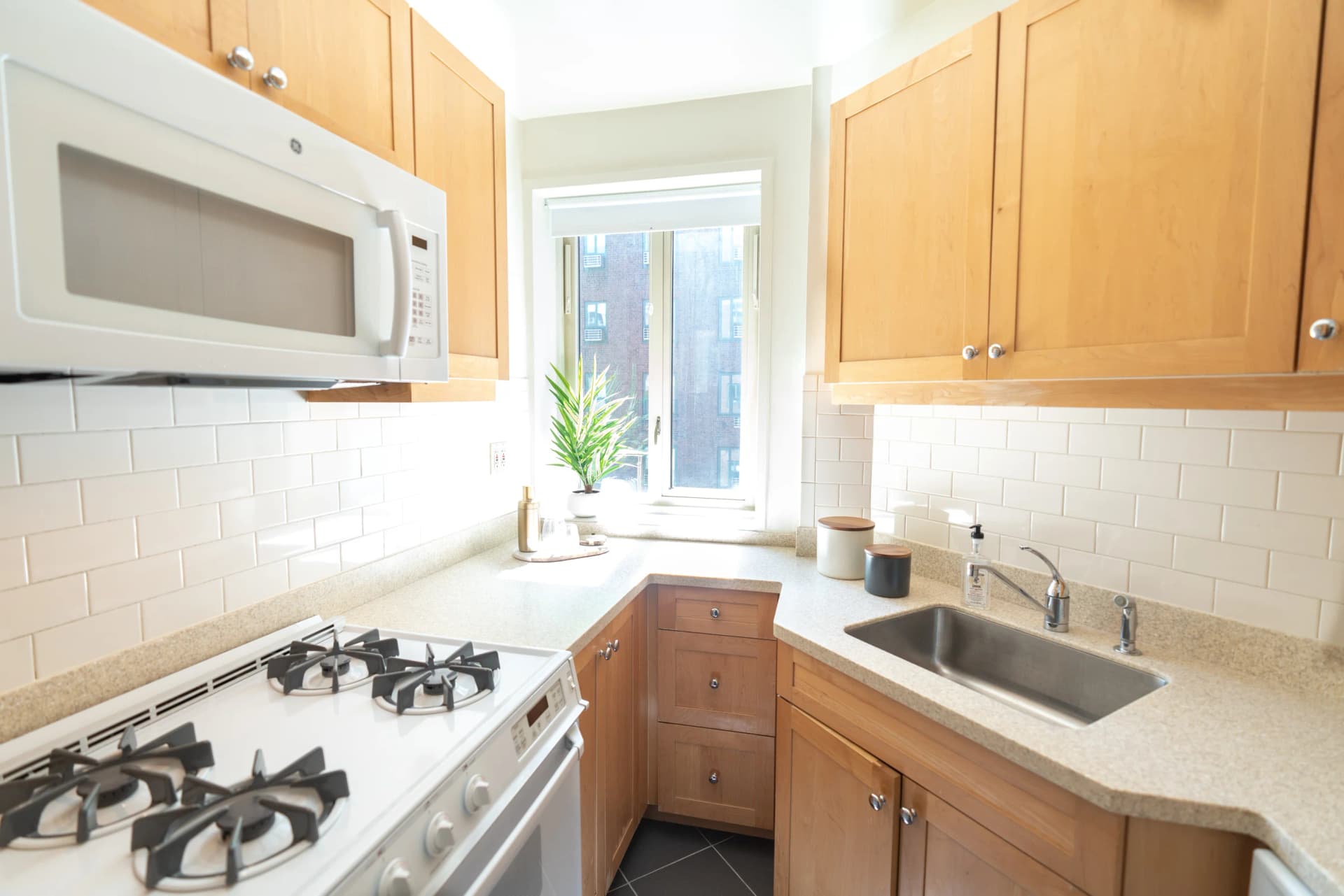 271 Avenue C #10-B, Manhattan, NY 10009