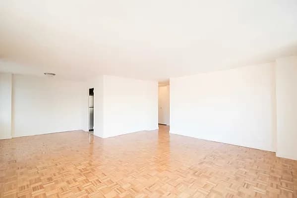 730 Columbus Avenue #07H, Manhattan, NY 10025 apartment_living_room 1