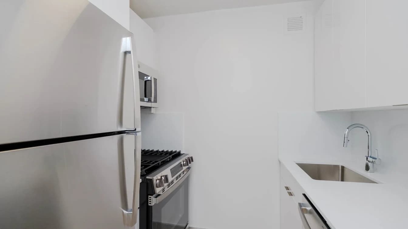 730 Columbus Avenue #11B, Manhattan, NY 10025 apartment_kitchen 1
