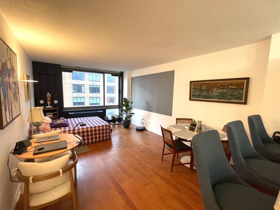 2 South End Avenue #7J, Manhattan, NY 10280 apartment_bedroom_room 1