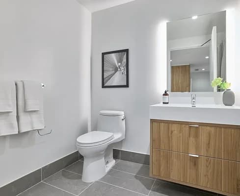 624 E 20 St #04-F, Manhattan, NY 10009 - Image 1