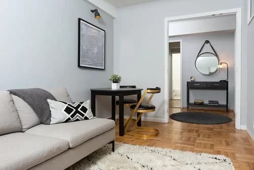 17 Stuyvesant Oval #05-C, Manhattan, NY 10009