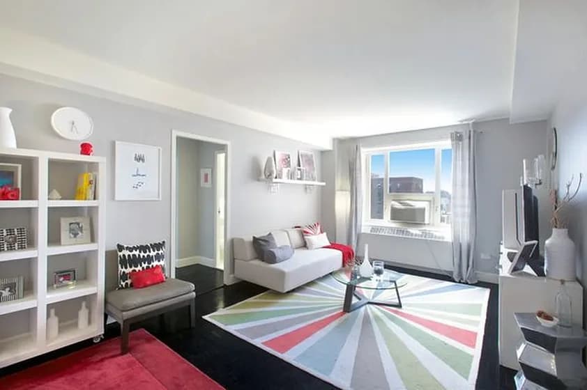 7 Stuyvesant Oval #06-A, Manhattan, NY 10009 apartment_living_room 1