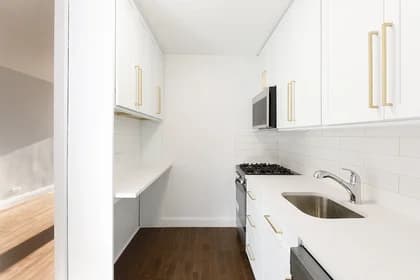 333 E 30 St #14F, Manhattan, NY 10016