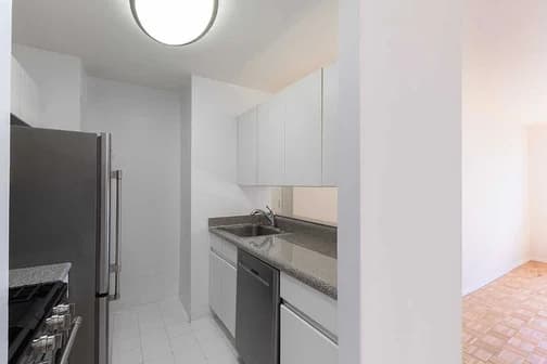 30 River Road #0004016J, Manhattan, NY 10044