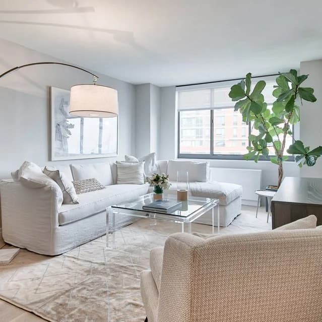 1849 2 Avenue #19K, Manhattan, NY 10128 apartment_living_room 1