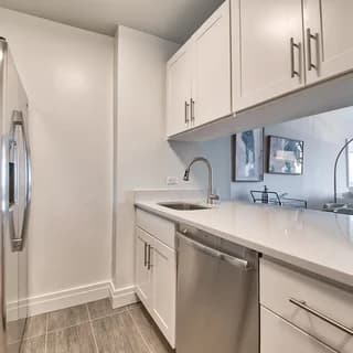 215 East 95 Street #33C, Manhattan, NY 10128