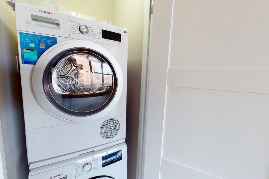 310 Greenwich Street #31K, Manhattan, NY 10013 apartment_washer_dryer 1