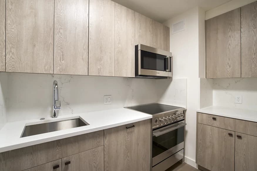 220 East 72 Street #10E2, Manhattan, NY 10021