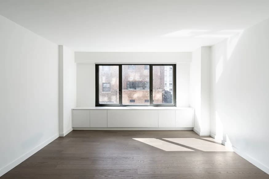 220 East 72 Street #11A, Manhattan, NY 10021