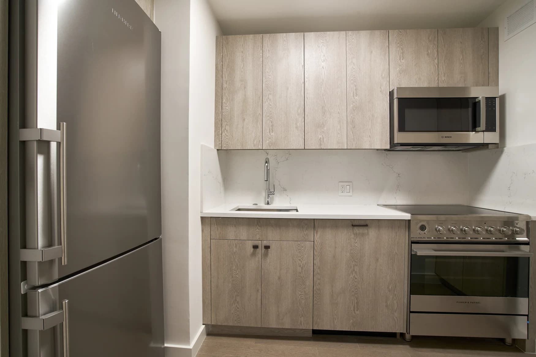 220 East 72 Street #8E2-3, Manhattan, NY 10021 apartment_kitchen 1