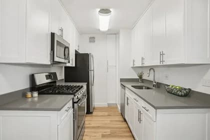 375 S End Ave #10H, Manhattan, NY 10280