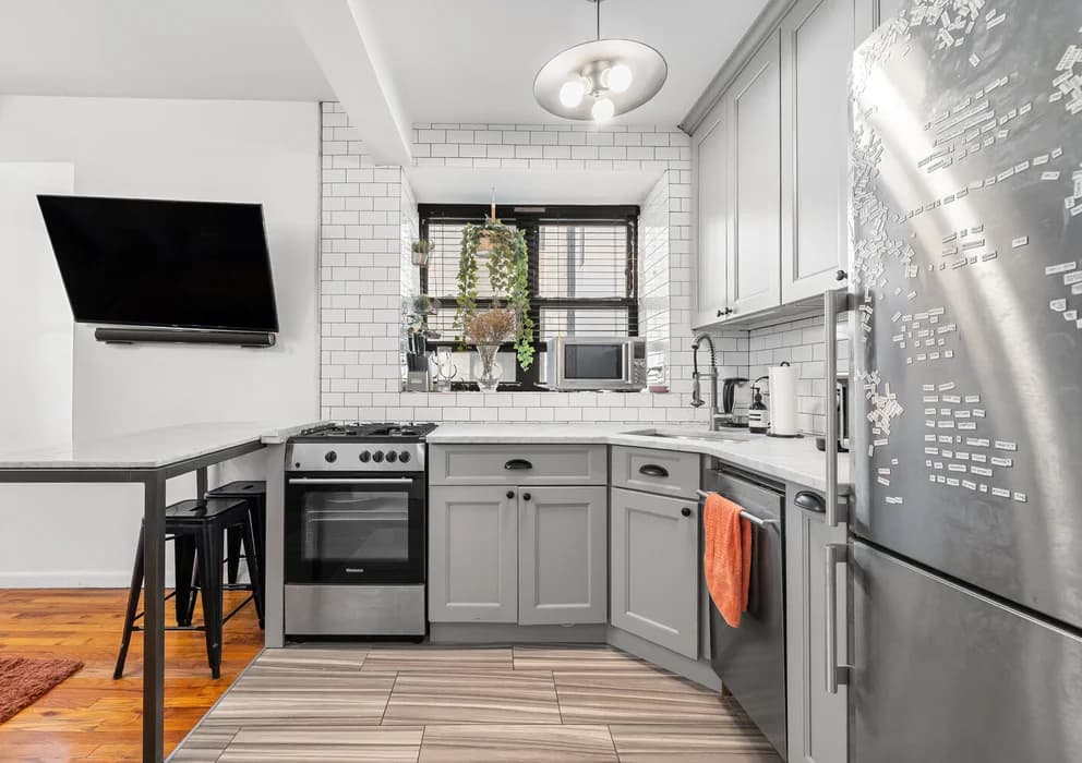 Atrium 160 Bleecker Street #3AE, Manhattan, NY 10012 apartment_kitchen 1