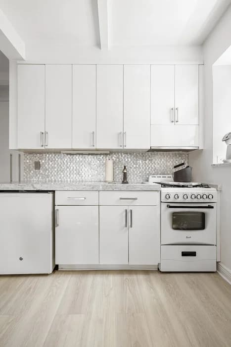 Atrium 160 Bleecker Street #9AW, Manhattan, NY 10012 apartment_kitchen 1