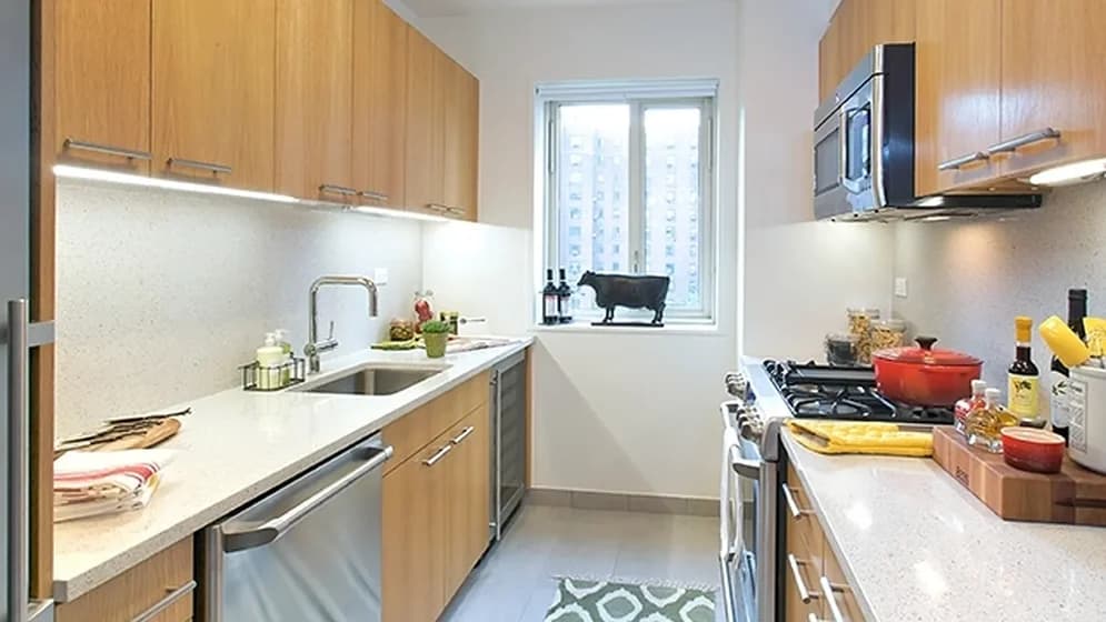 441 East 20 Street #09-H, Manhattan, NY 10010 apartment_kitchen 1