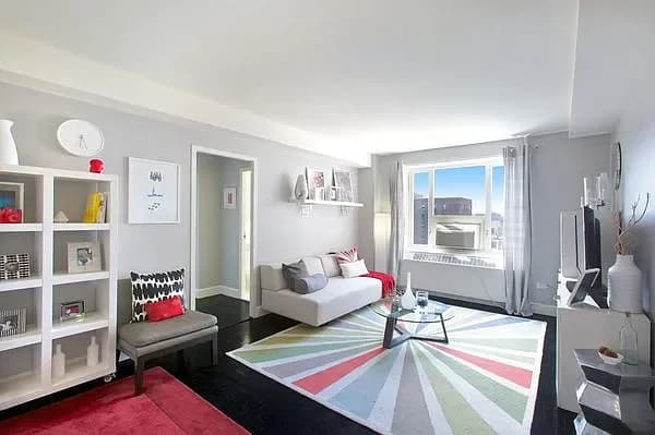 8 Peter Cooper Road #11-H, Manhattan, NY 10010