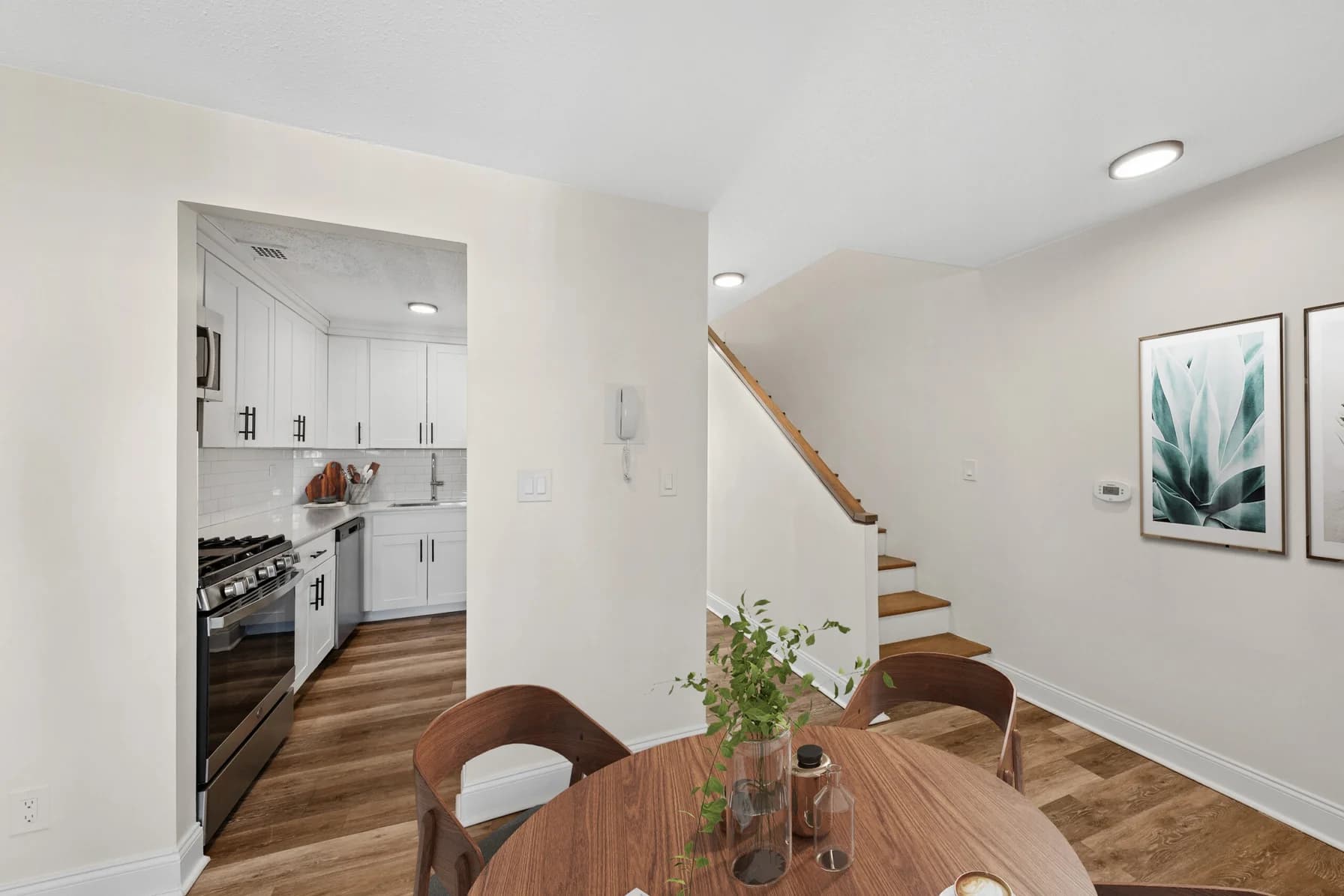 30 Waterside Plaza #10-08J, Manhattan, NY 10010 1