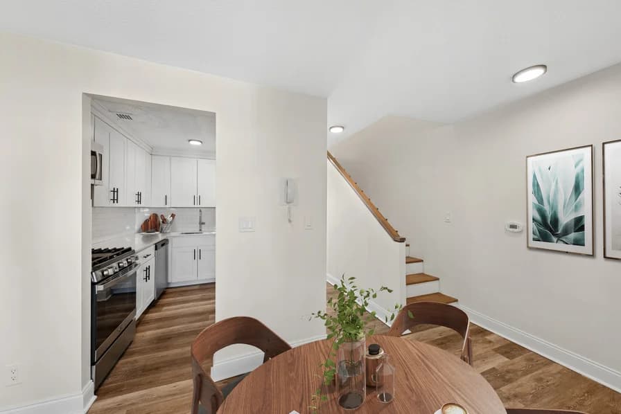 30 Waterside Plaza #20-09A, Manhattan, NY 10010