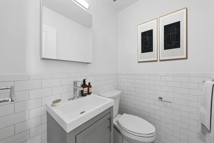 30 Waterside Plaza #30-06B, Manhattan, NY 10010 - Image 1